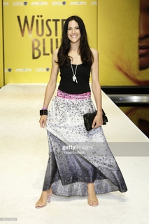 Bettina Zimmermann feet photo thumbnail