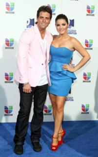 Maite Perroni feet photo thumbnail