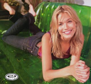 Mandy Moore feet photo thumbnail