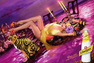 Uma Thurman feet photo thumbnail