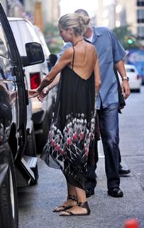 Heidi Klum feet photo thumbnail