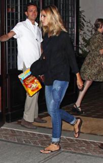Heidi Klum feet photo thumbnail