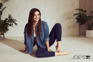 Sara Sampaio feet photo thumbnail