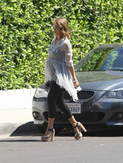 Jessica Alba feet photo thumbnail