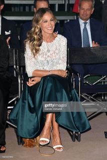 Sarah Jessica Parker feet photo thumbnail