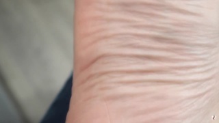 Rachel Ballinger feet photo thumbnail