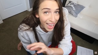 Rachel Ballinger feet photo thumbnail
