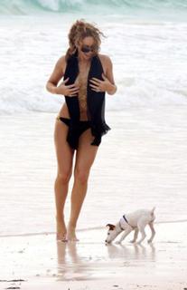 Mariah Carey feet photo thumbnail
