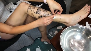 Rachel Ballinger feet photo thumbnail