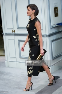 Queen Letizia of Spain feet photo thumbnail