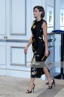 Queen Letizia of Spain feet photo thumbnail