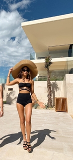 Kate Beckinsale feet photo thumbnail