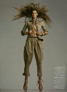 Gisele Bündchen feet photo thumbnail