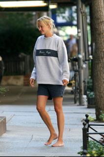 Uma Thurman feet photo thumbnail