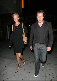 Uma Thurman feet photo thumbnail
