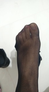Isa Pes feet photo thumbnail