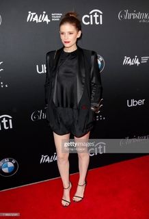 Kate Mara feet photo thumbnail