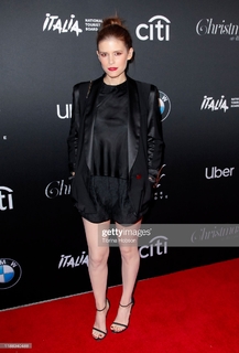 Kate Mara feet photo thumbnail