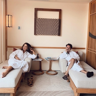 Kate Beckinsale feet photo thumbnail