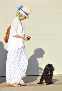 January Jones feet photo thumbnail
