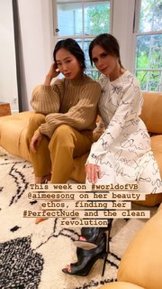 Victoria Beckham feet photo thumbnail