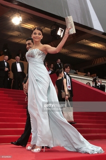 Aishwarya Rai Bachchan feet photo thumbnail