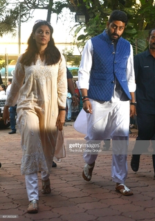 Aishwarya Rai Bachchan feet photo thumbnail