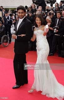 Aishwarya Rai Bachchan feet photo thumbnail