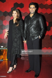Aishwarya Rai Bachchan feet photo thumbnail