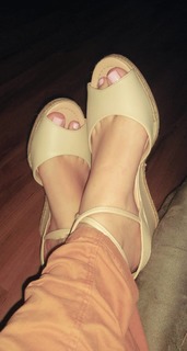 Isa Pes feet photo thumbnail