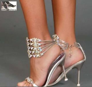 Giorgia Palmas feet photo thumbnail