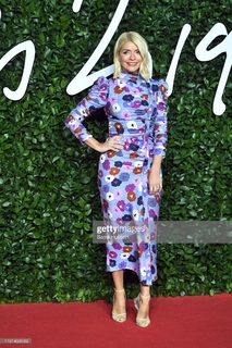 Holly Willoughby feet photo thumbnail
