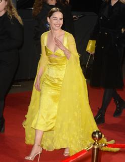 Emilia Clarke feet photo thumbnail