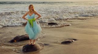 Sydney Sweeney feet photo thumbnail