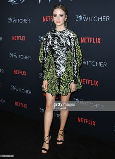 Freya Allan feet photo 3