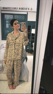 Lucy Hale feet photo thumbnail