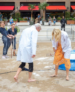 Holly Willoughby feet photo thumbnail