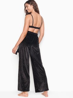 Taylor Hill feet photo thumbnail
