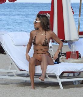 Chantel Jeffries feet photo thumbnail