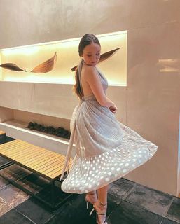 Larissa Manoela feet photo thumbnail