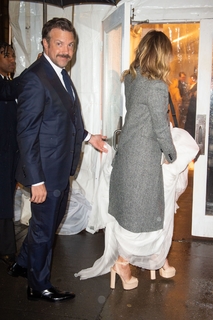 Olivia Wilde feet photo thumbnail