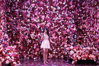 Camila Cabello feet photo thumbnail