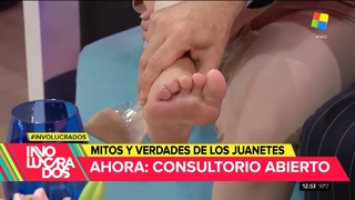 Sol Pérez feet photo thumbnail