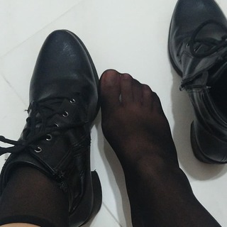 Isa Pes feet photo thumbnail