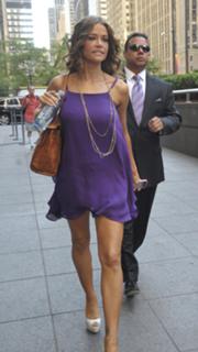 Denise Richards feet photo thumbnail