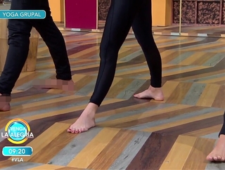 Cynthia Rodríguez feet photo thumbnail