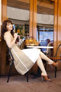 Mary Elizabeth Winstead feet photo thumbnail