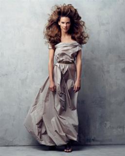 Hilary Swank feet photo thumbnail