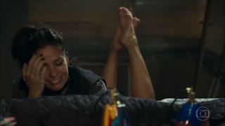 Adriane Galisteu feet photo thumbnail