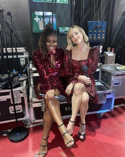 Fearne Cotton feet photo thumbnail